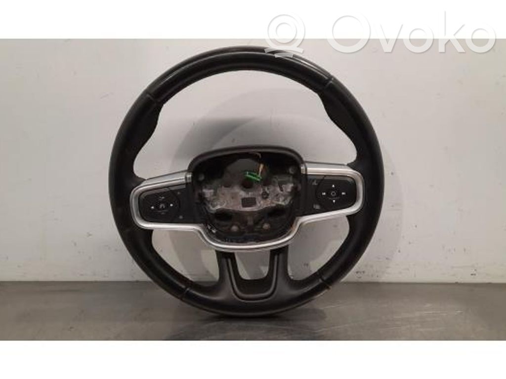 Volvo XC40 Ohjauspyörä 