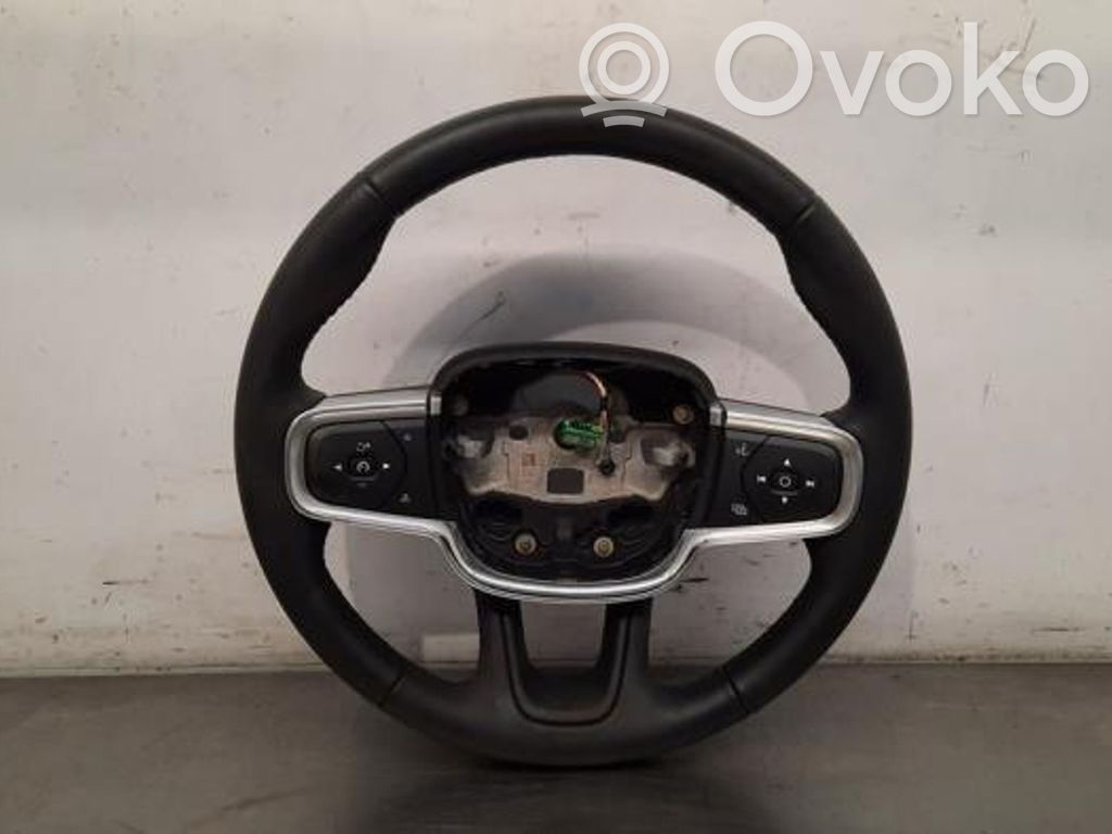 Volvo XC40 Ohjauspyörä 