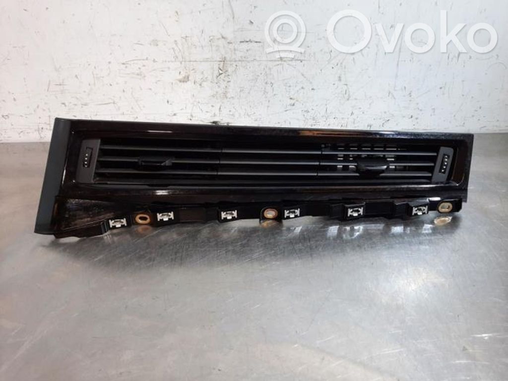 Audi A1 Rejilla de ventilación central del panel 