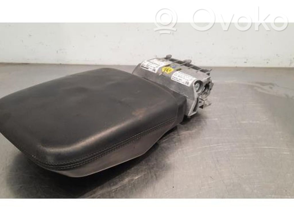 Audi Q8 Reposabrazos 