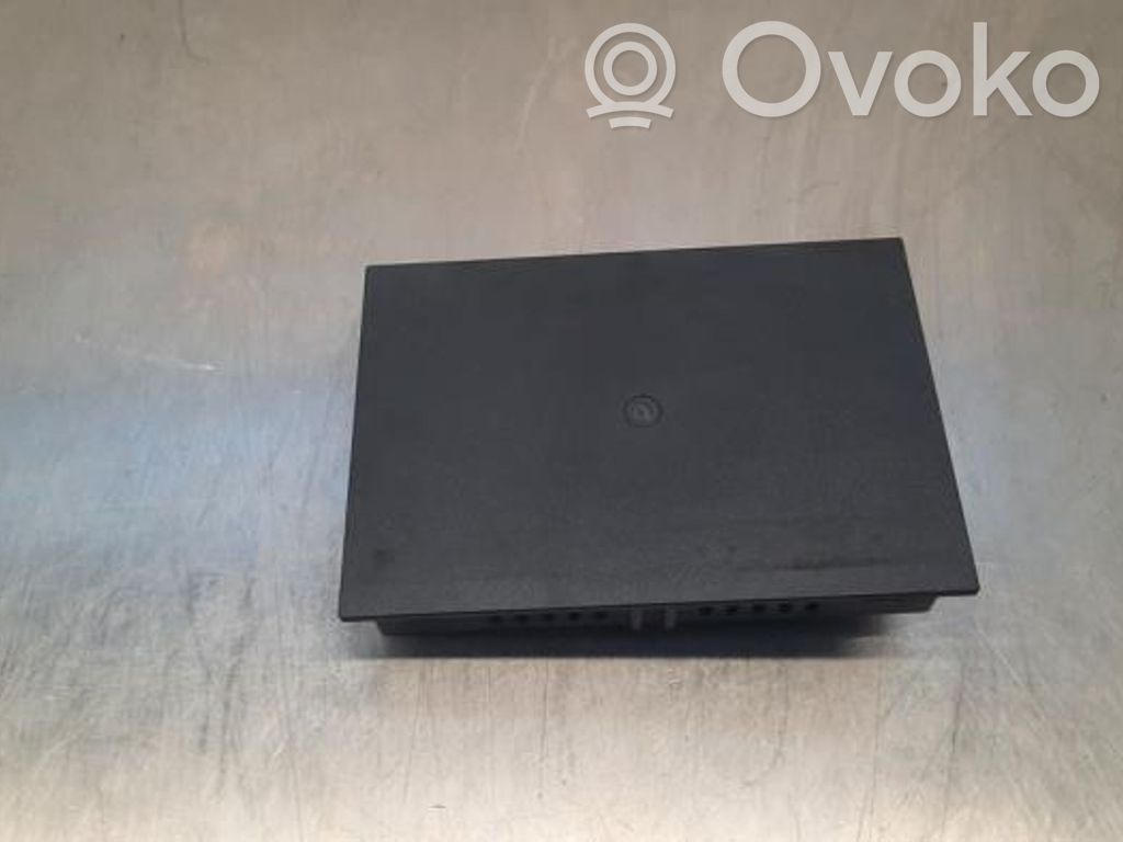 Renault Master III Wireless charging module 