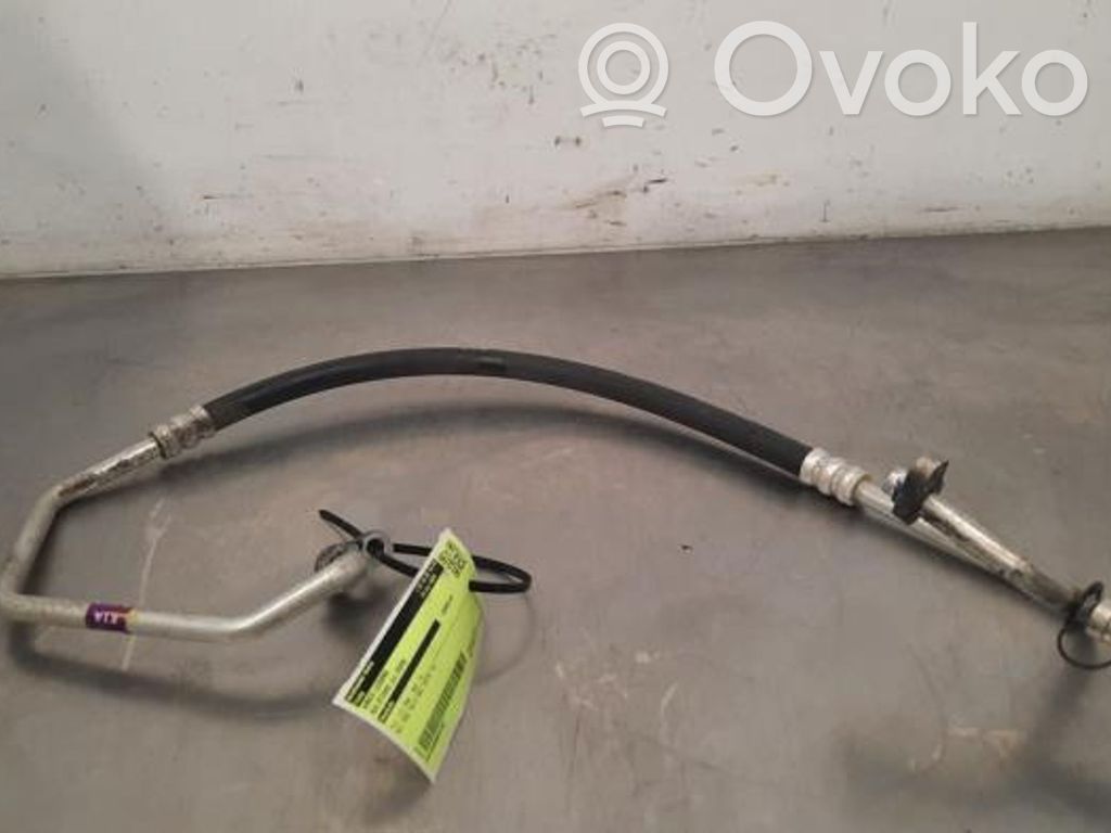 KIA Stonic Ilmastointilaitteen putki (A/C) 