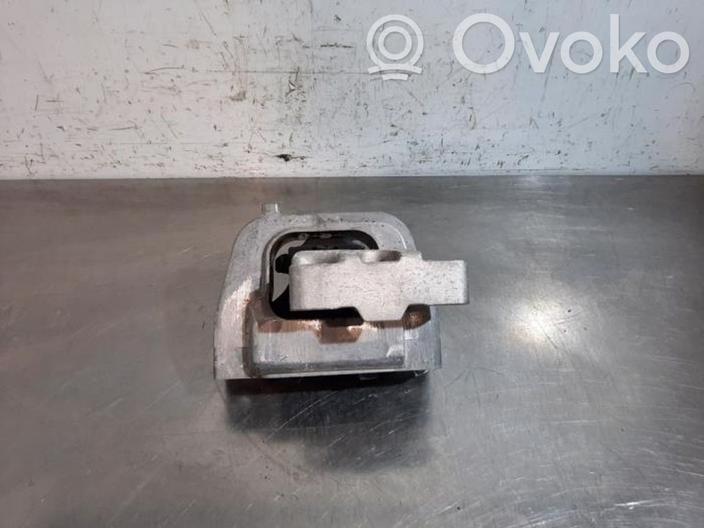Audi A1 Engine mount bracket 
