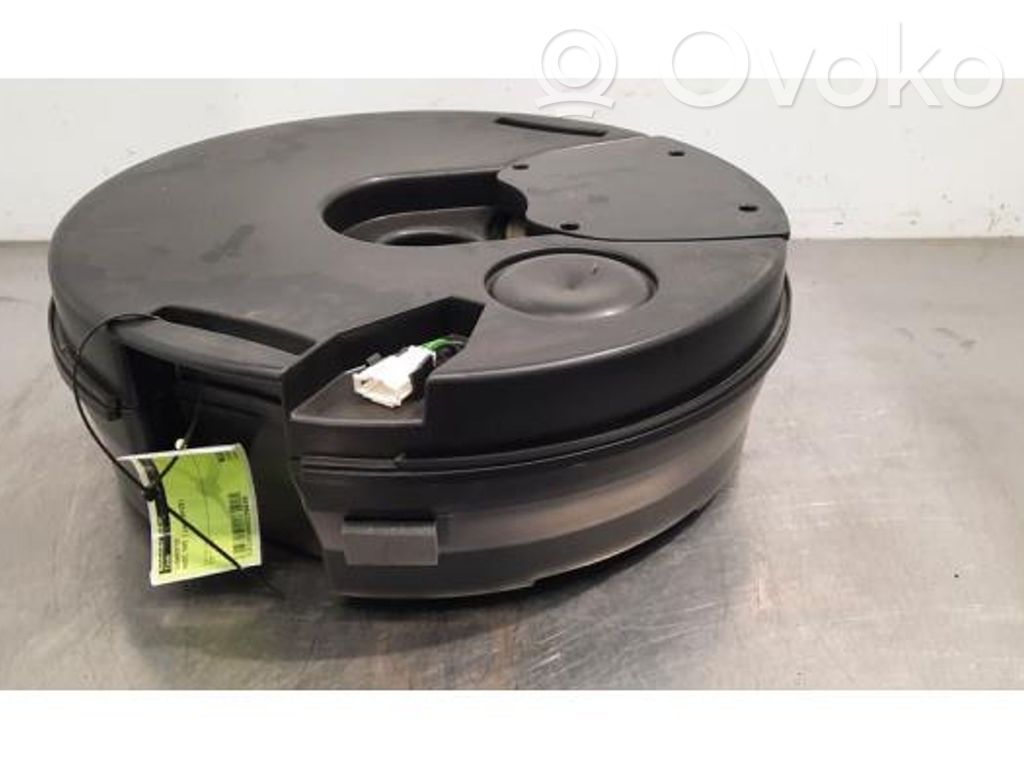 Audi Q5 SQ5 8R Subwoofer