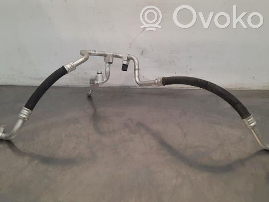 Ilmastointilaitteen putki (A/C)   1EA816743L,1EA816743L
