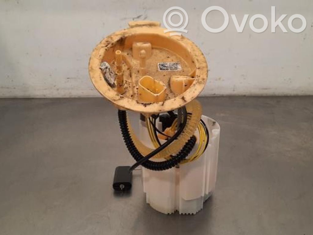BMW 1 F40 Pompă combustibil în rezervor 
