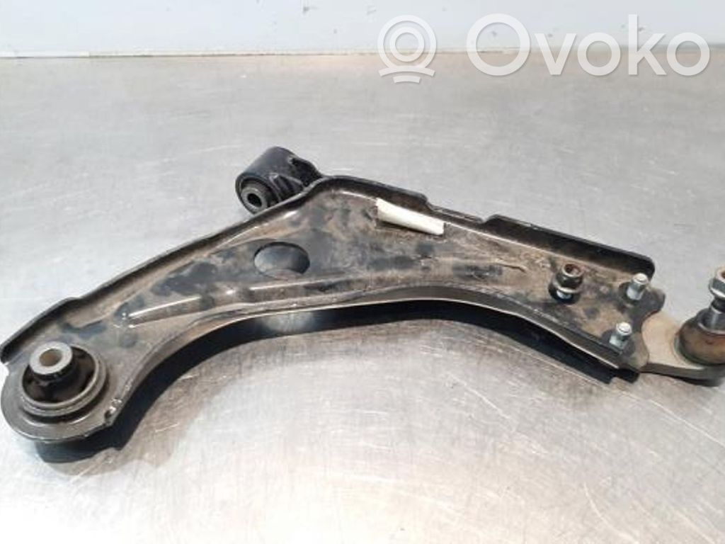 Peugeot 3008 II Braccio di controllo sospensione anteriore 