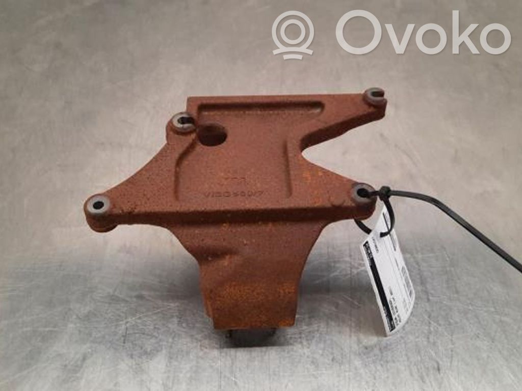 Volvo XC40 Alte piese compartiment motor 