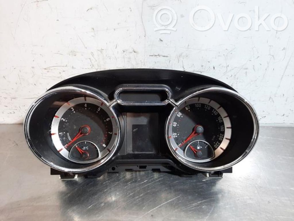 Opel Adam Vitezometru (grup de instrumente) 