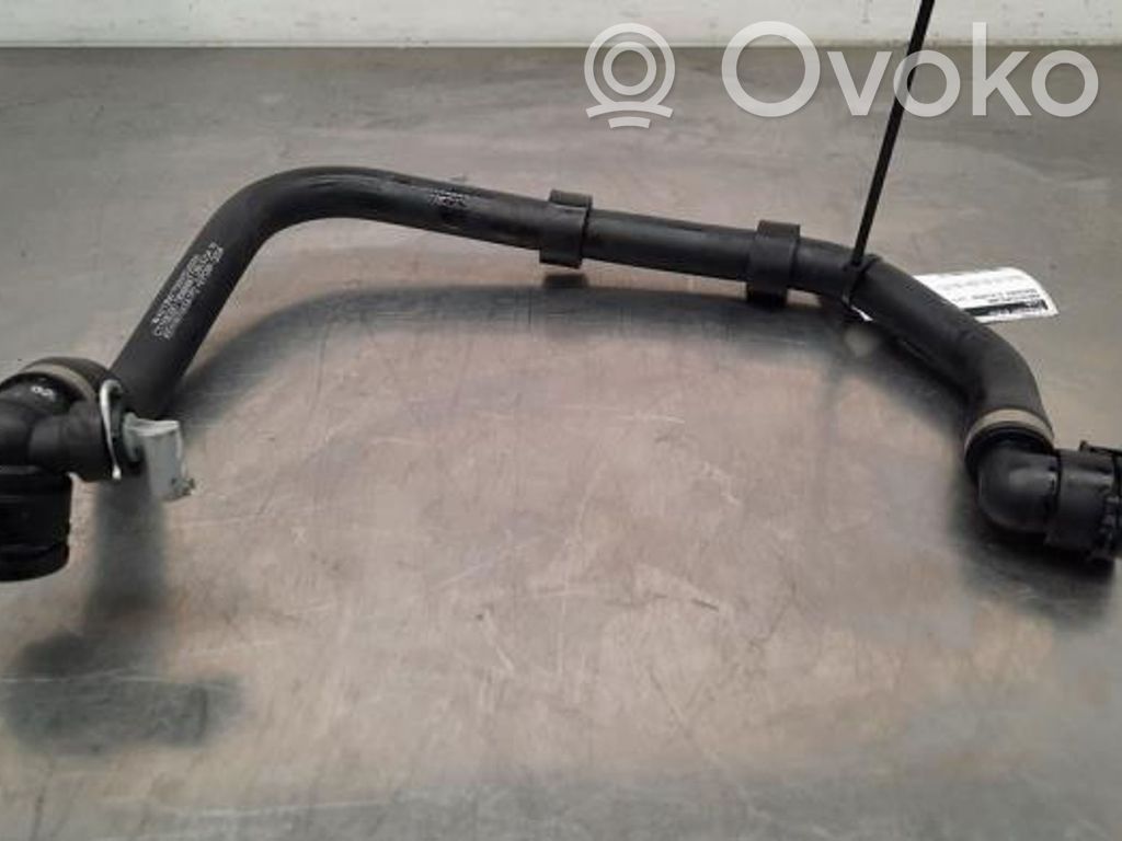 Mercedes-Benz E W213 Conductă/furtun lichid de răcire motor 
