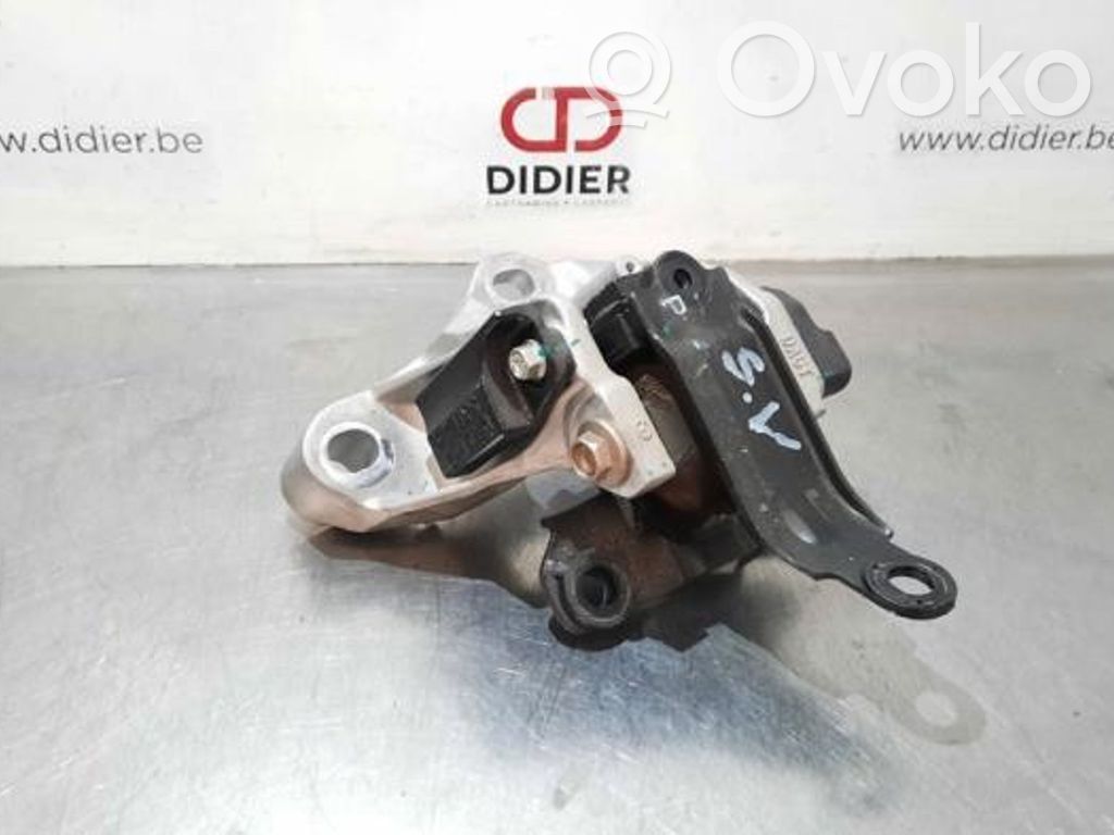 Mazda 2 Gearbox mounting bracket 