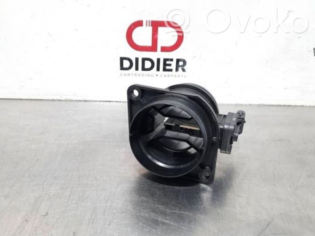 Volkswagen PASSAT B8 Debitmetru aer 
