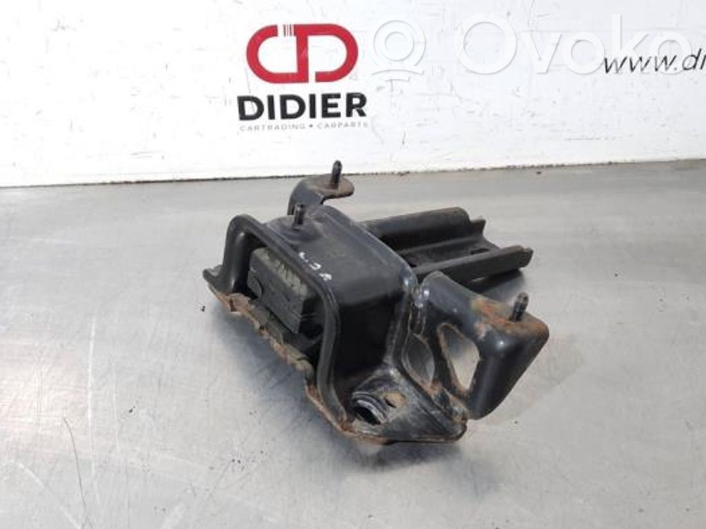Mazda 2 Gearbox mounting bracket 