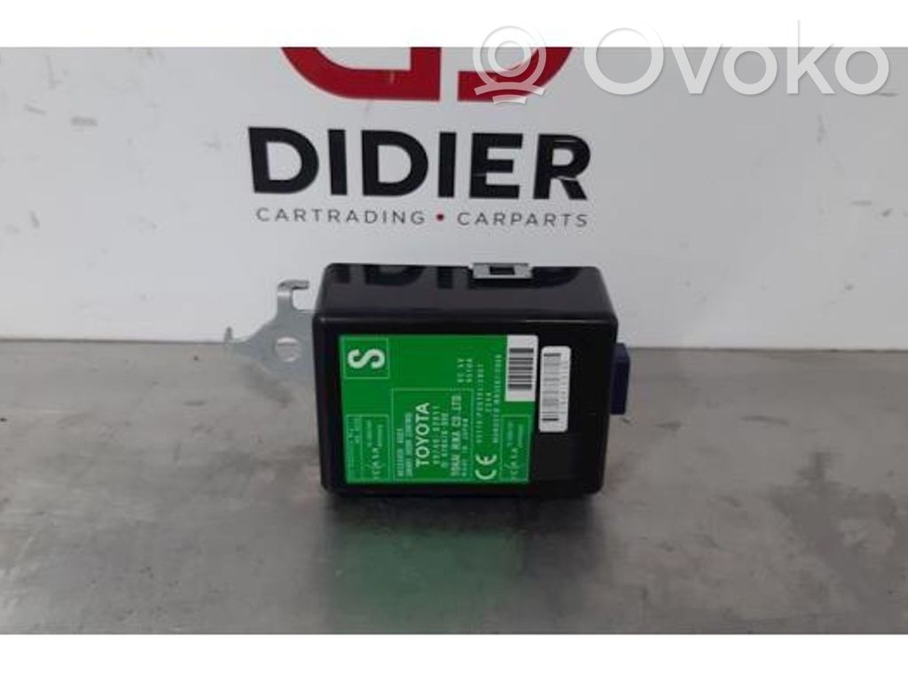 Toyota Auris 150 Keyless (KESSY) go control unit/module 