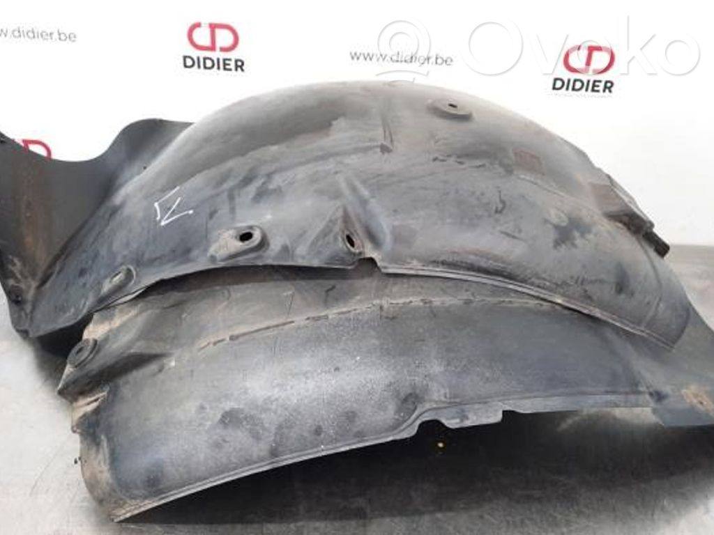 Mercedes-Benz Sprinter W906 Rivestimento paraspruzzi passaruota anteriore