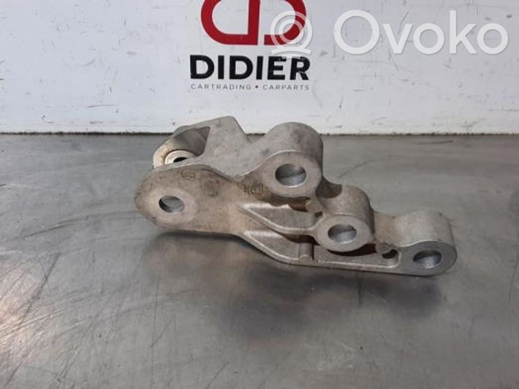 Fiat 500X Alte piese compartiment motor 