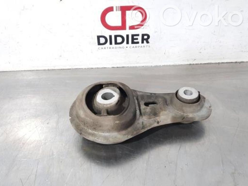Soporte de montaje del motor   93860700