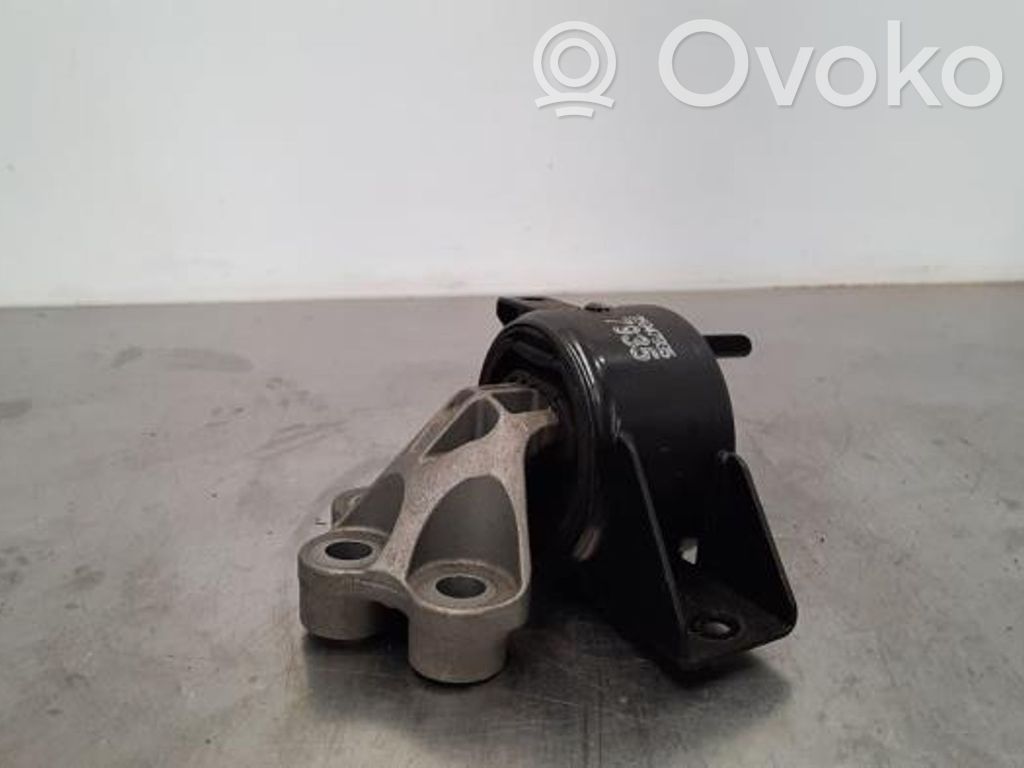 Opel Mokka Engine mount bracket 