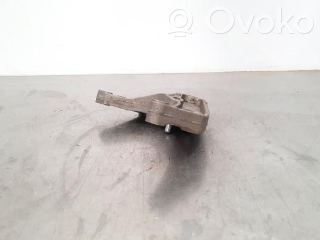 Engine mount bracket   95090820,95090820