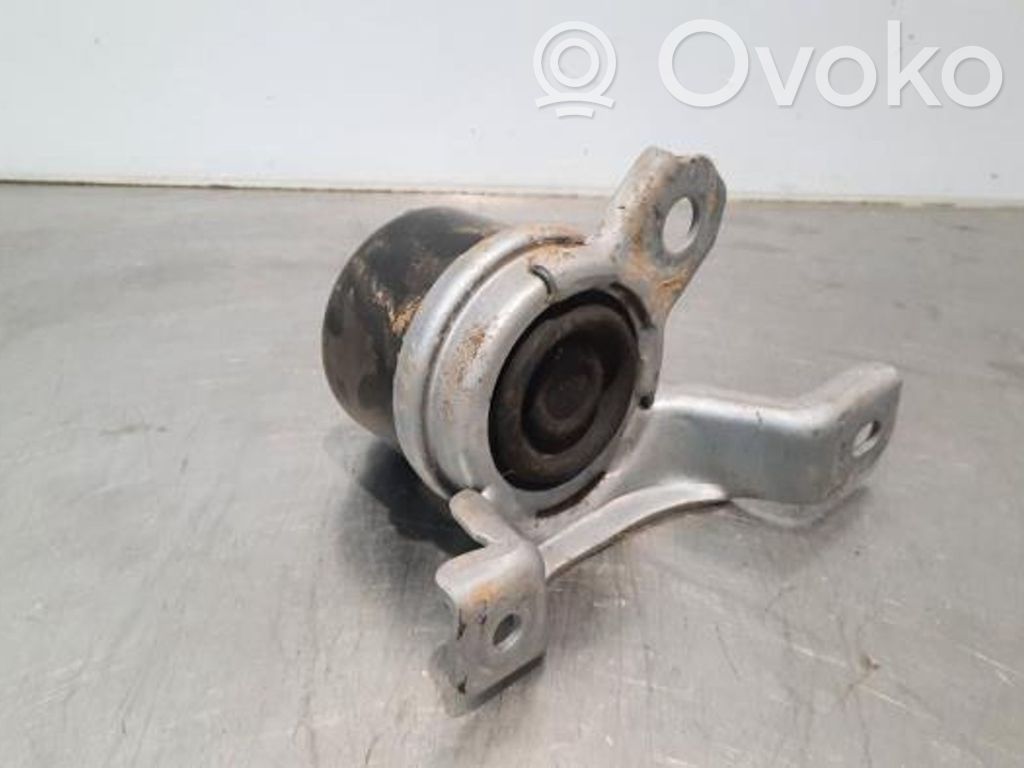 Engine mount bracket   31375722