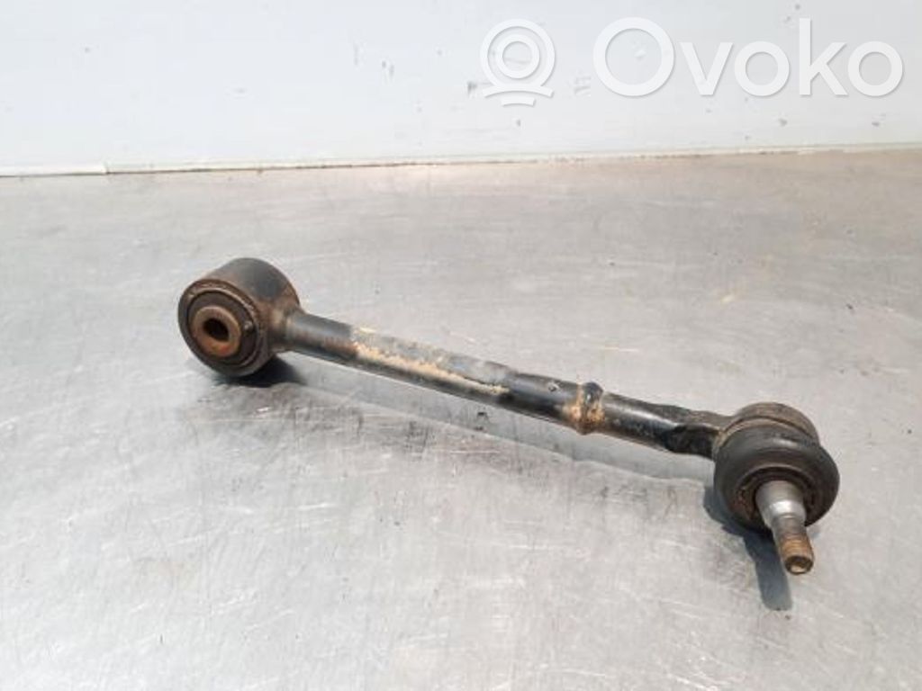 Brazo de suspensión trasero