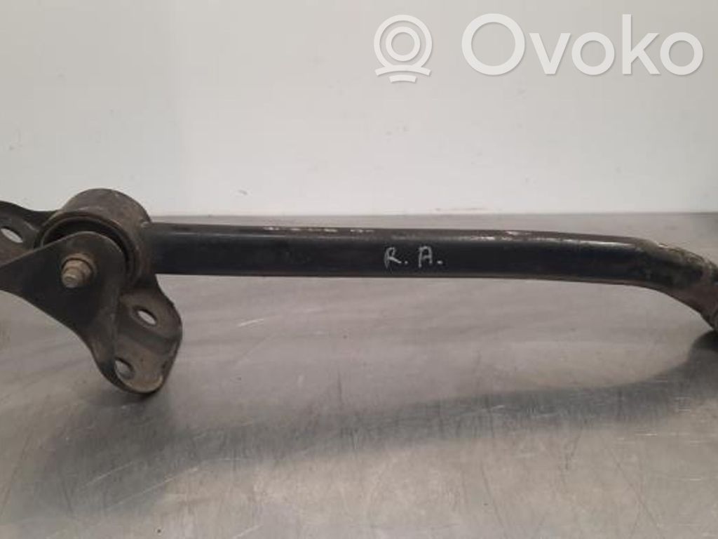Fiat 500X Рычаг 