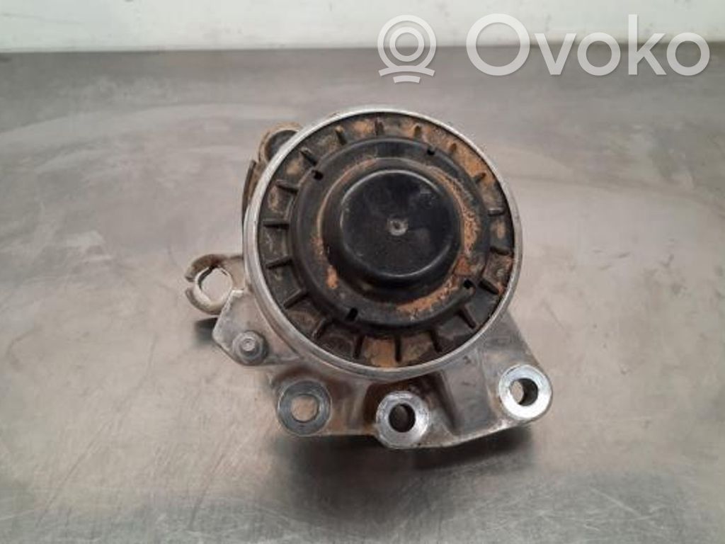 Ford S-MAX Engine mount bracket 