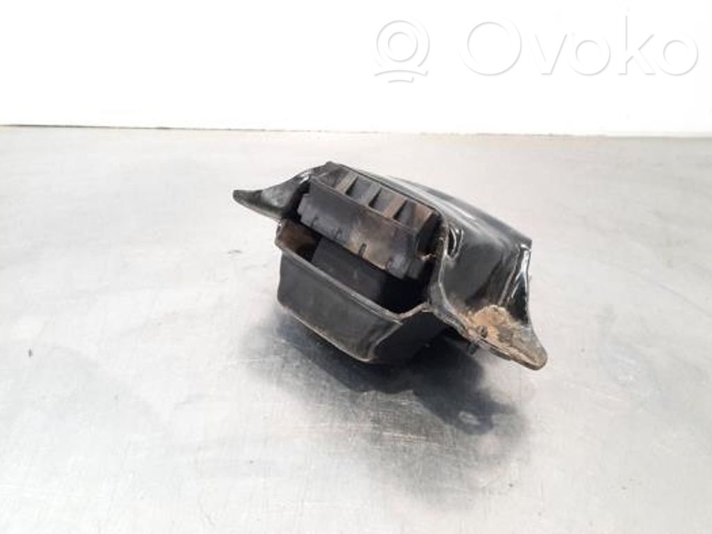 Volkswagen Touran III Wspornik / Mocowanie silnika 
