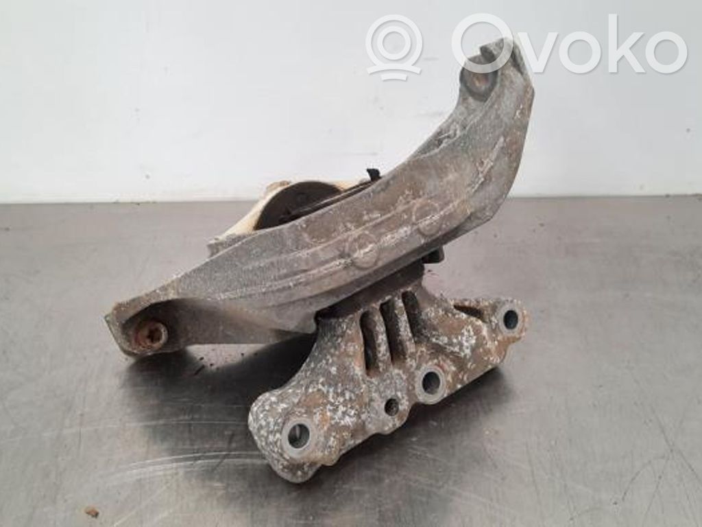 Peugeot 308 Engine mount bracket 