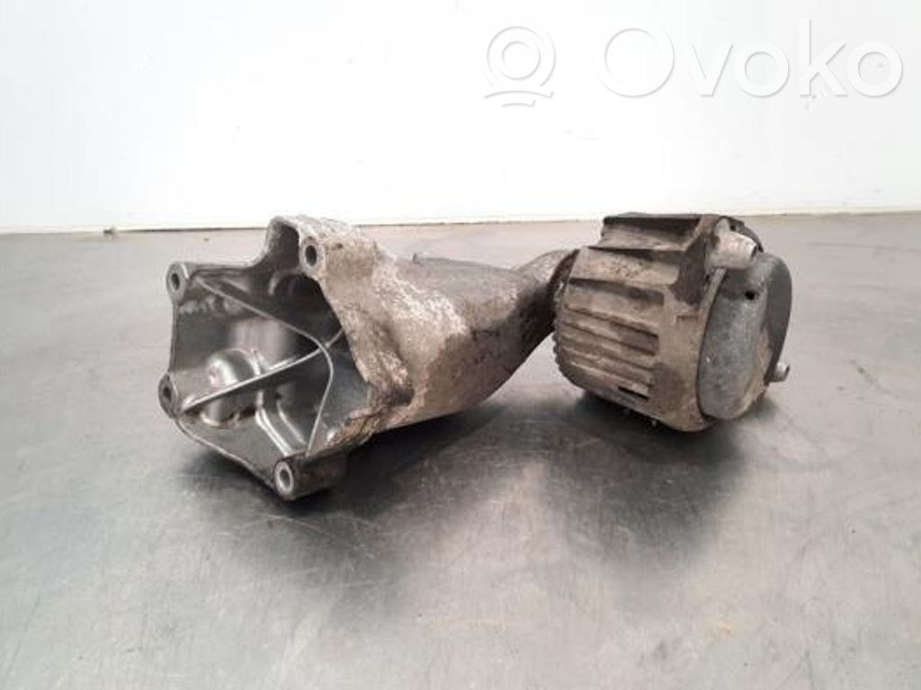 Mercedes-Benz C W204 Supporto di montaggio del motore 