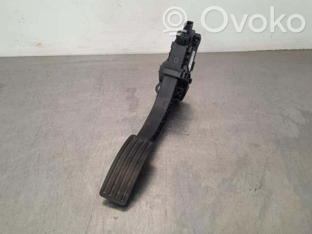 Volvo XC40 Pedał gazu / przyspieszenia 