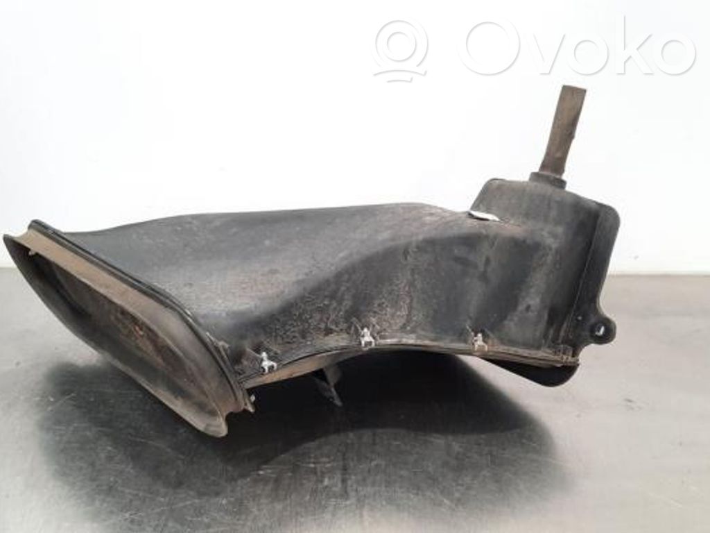 Wlot / Kanał powietrza intercoolera   BK3118713BC