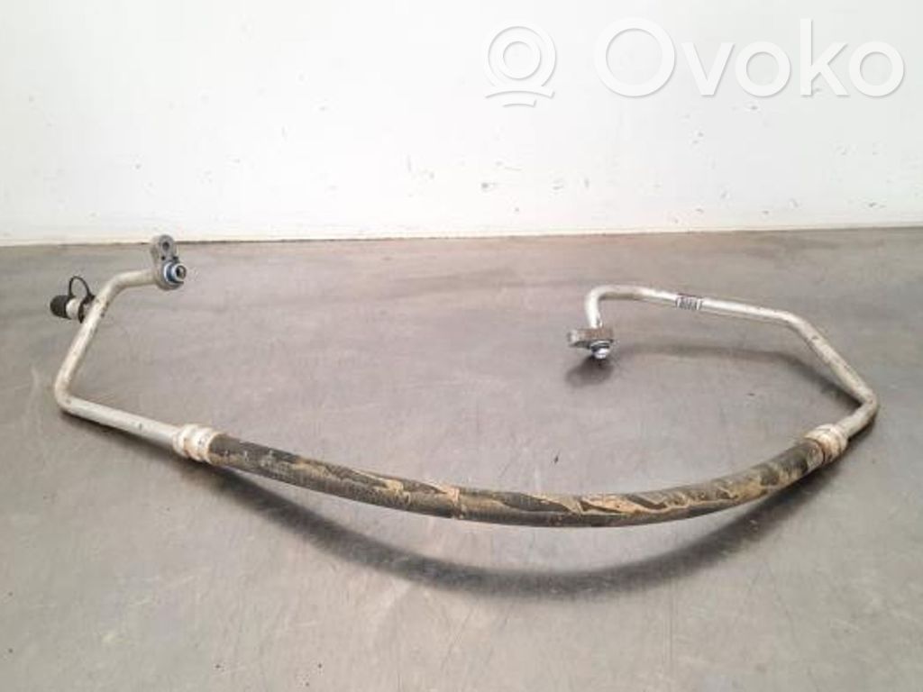 KIA Stonic Ilmastointilaitteen putki (A/C) 