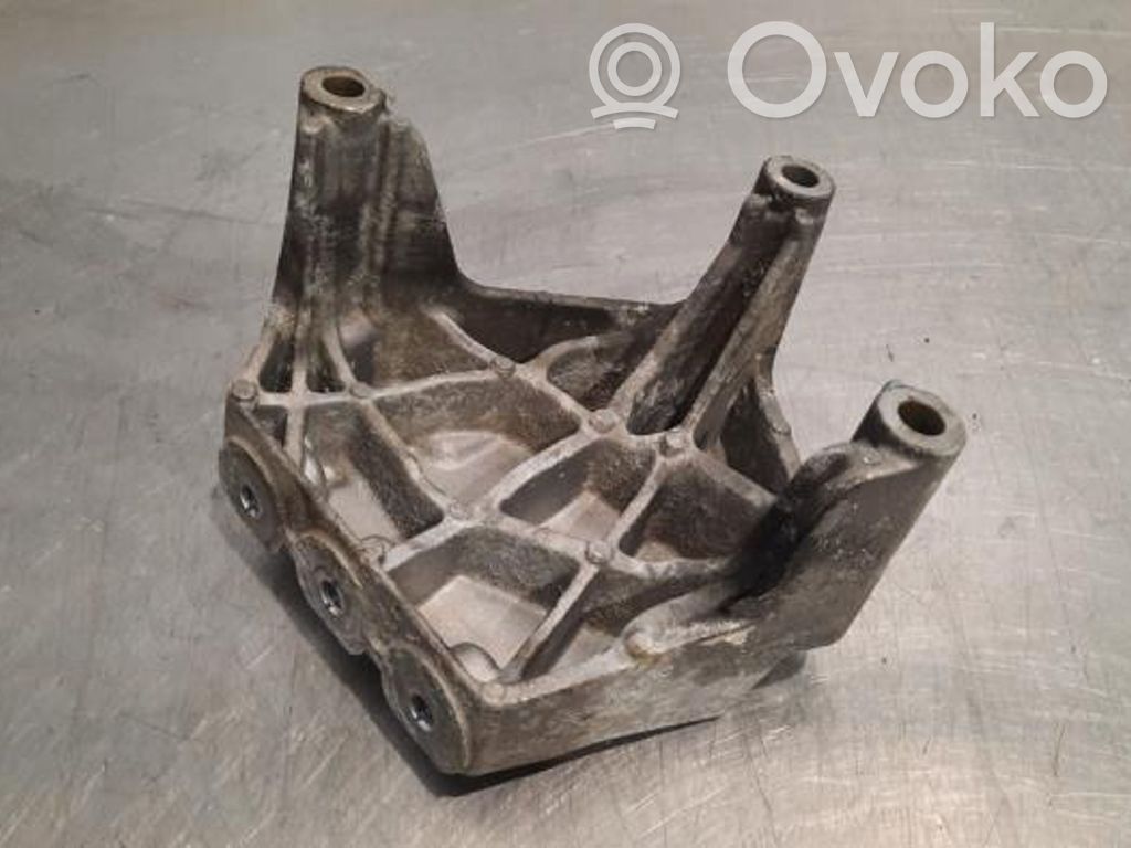 Opel Mokka Gearbox mounting bracket 