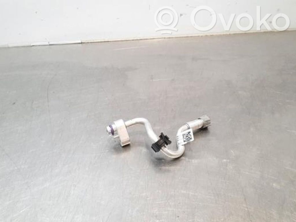 Audi Q8 e-tron Ilmastointilaitteen putki (A/C) 