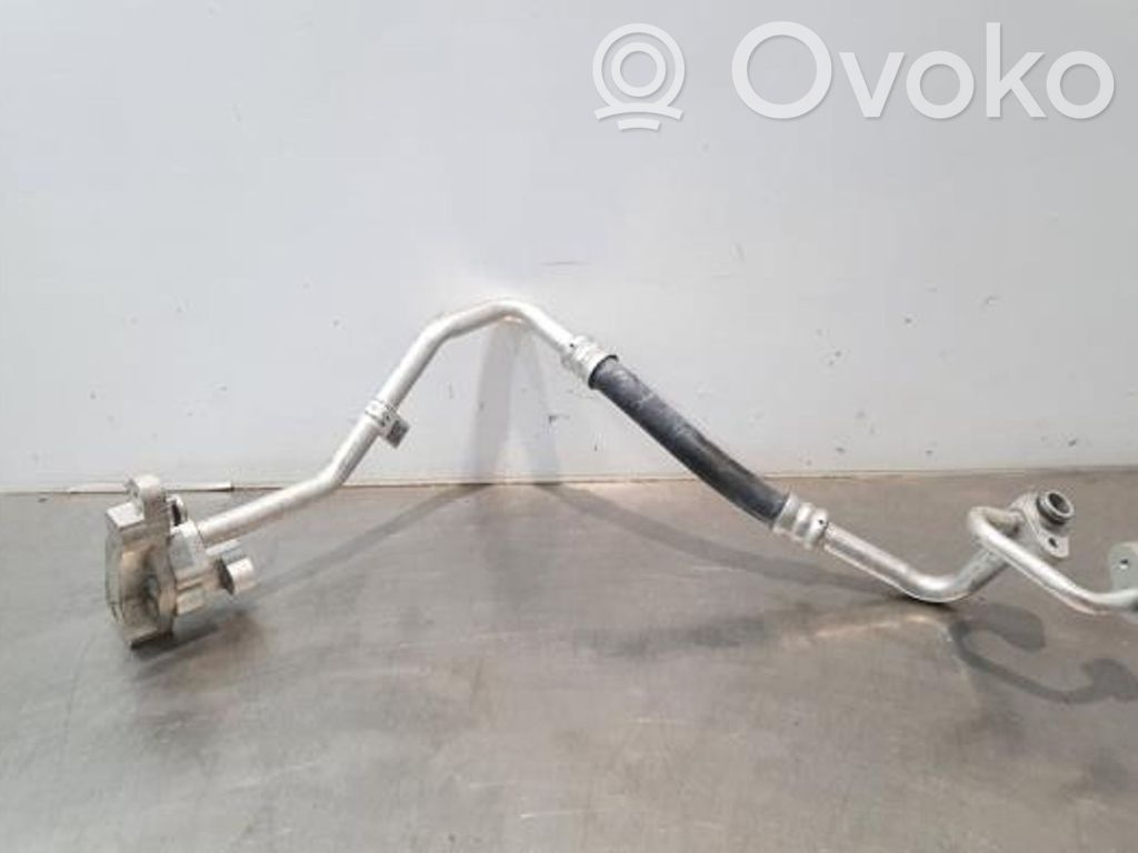 Audi Q8 e-tron Ilmastointilaitteen putki (A/C) 