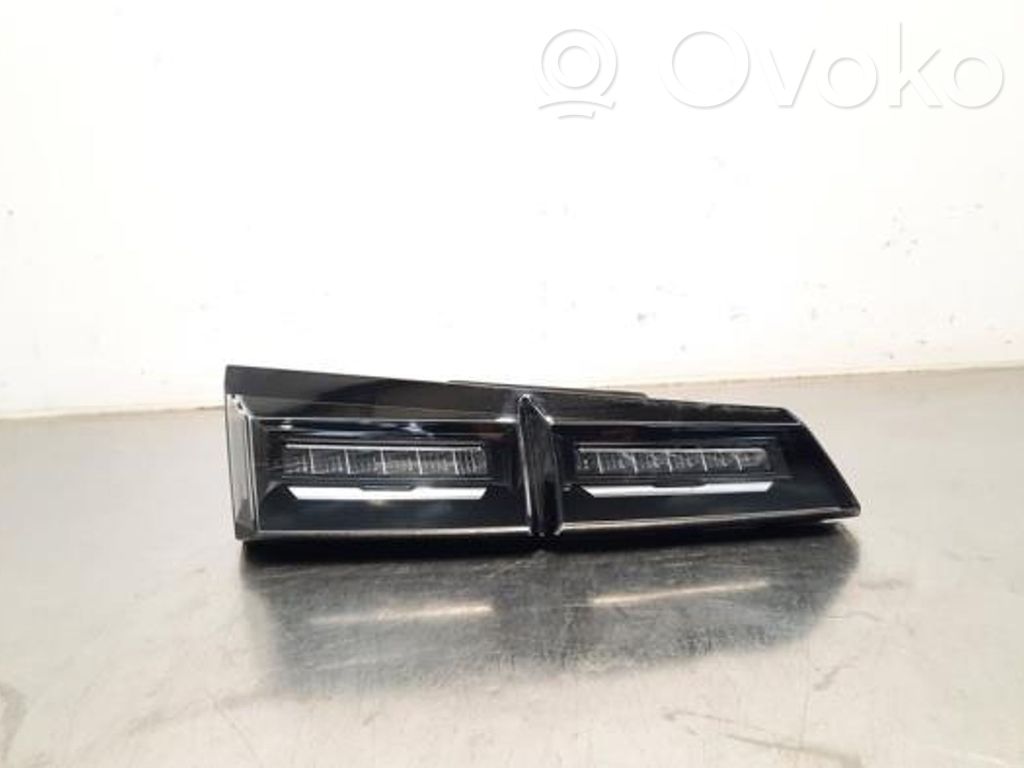Peugeot 308 Lampă spate în caroserie 