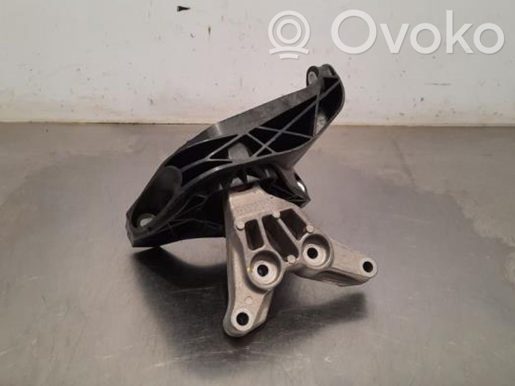 Engine mount bracket   9809162280,9800895680,9800895680