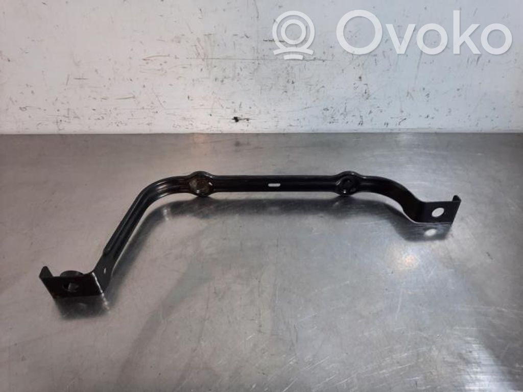 Renault Clio V Polttoainesäiliön kannake 