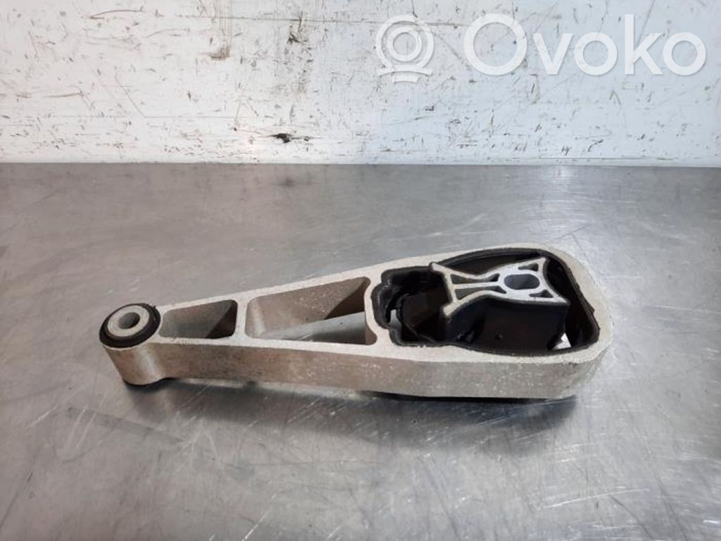 Engine mount bracket   K8D26P082AB,LR114069,LR114069