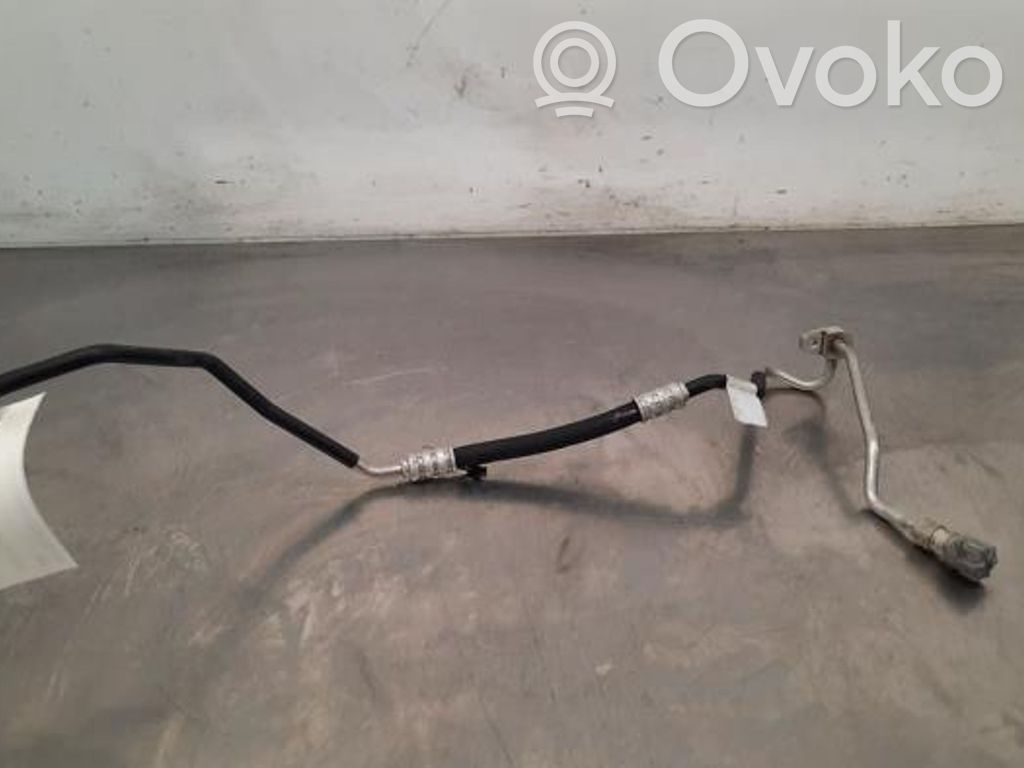 Audi A4 S4 B9 8W Wąż / Przewód klimatyzacji A/C 
