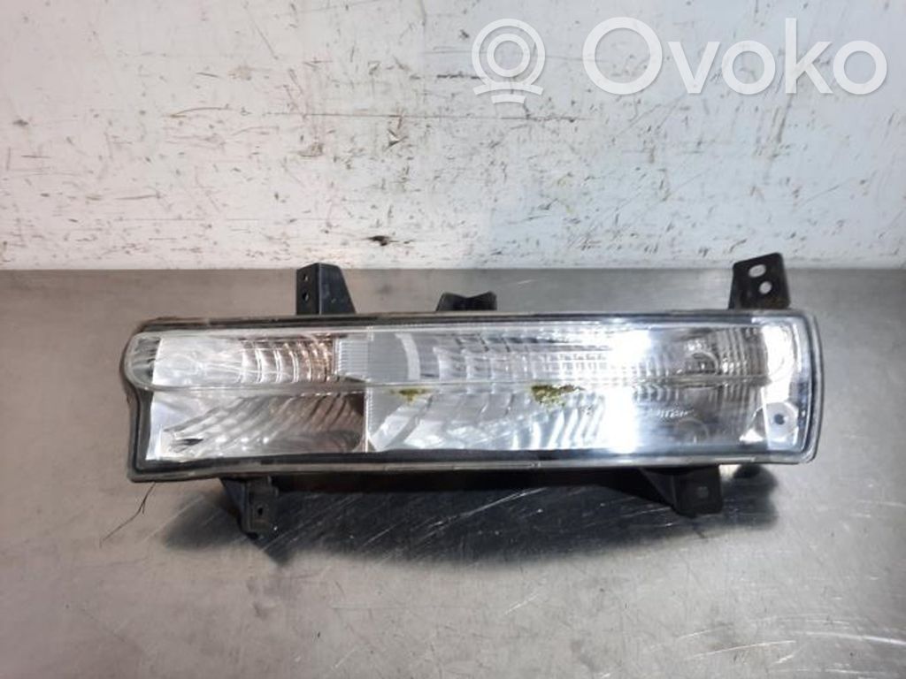 Jeep Compass Front indicator light 