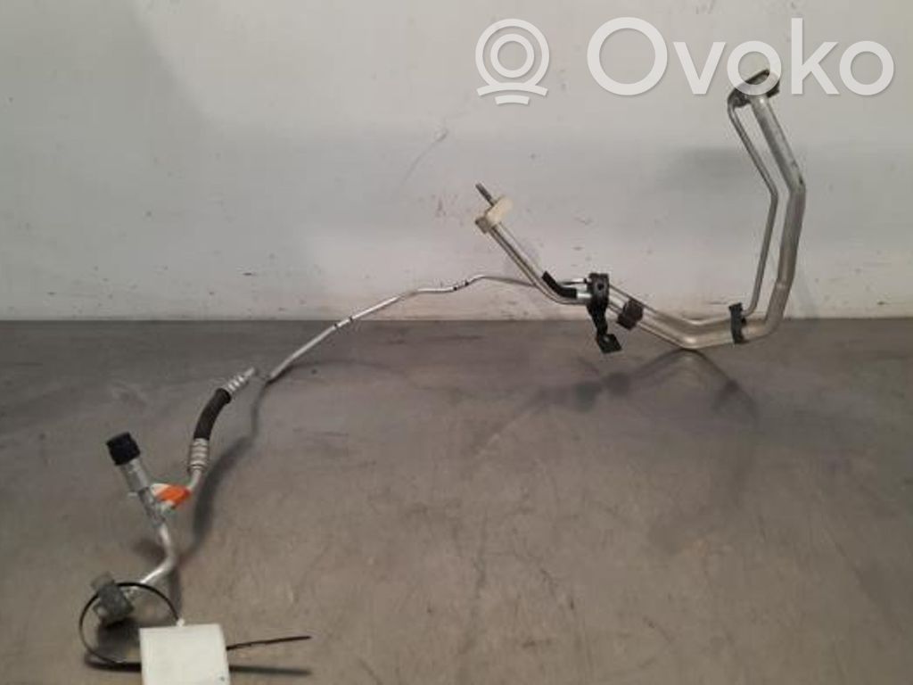 Ford Focus Conductă/furtun aer condiționat (A/C) 