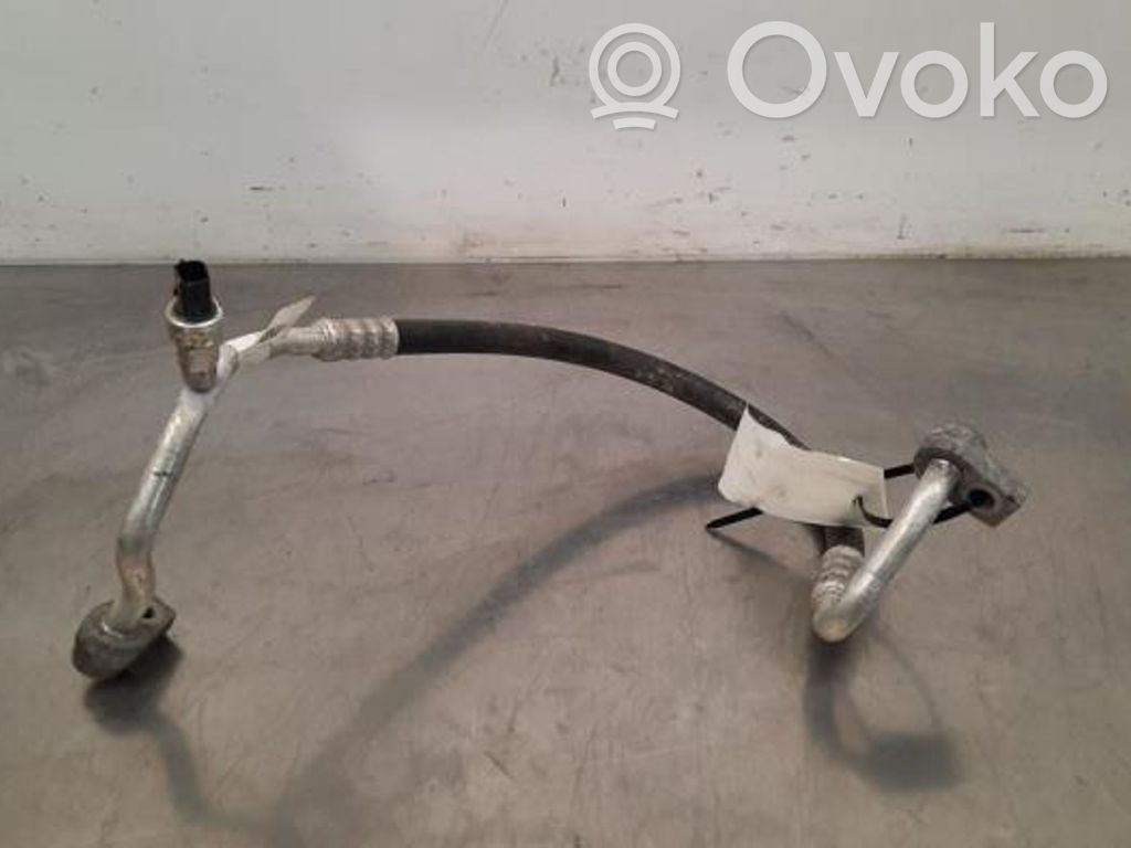Tuyau de climatisation   JX6119N601LB,JX6119N601LB