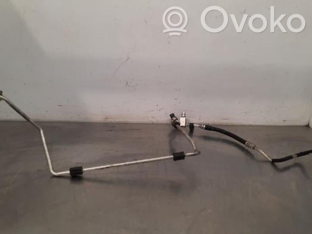 BMW 3 F30 F35 F31 Conductă/furtun aer condiționat (A/C)