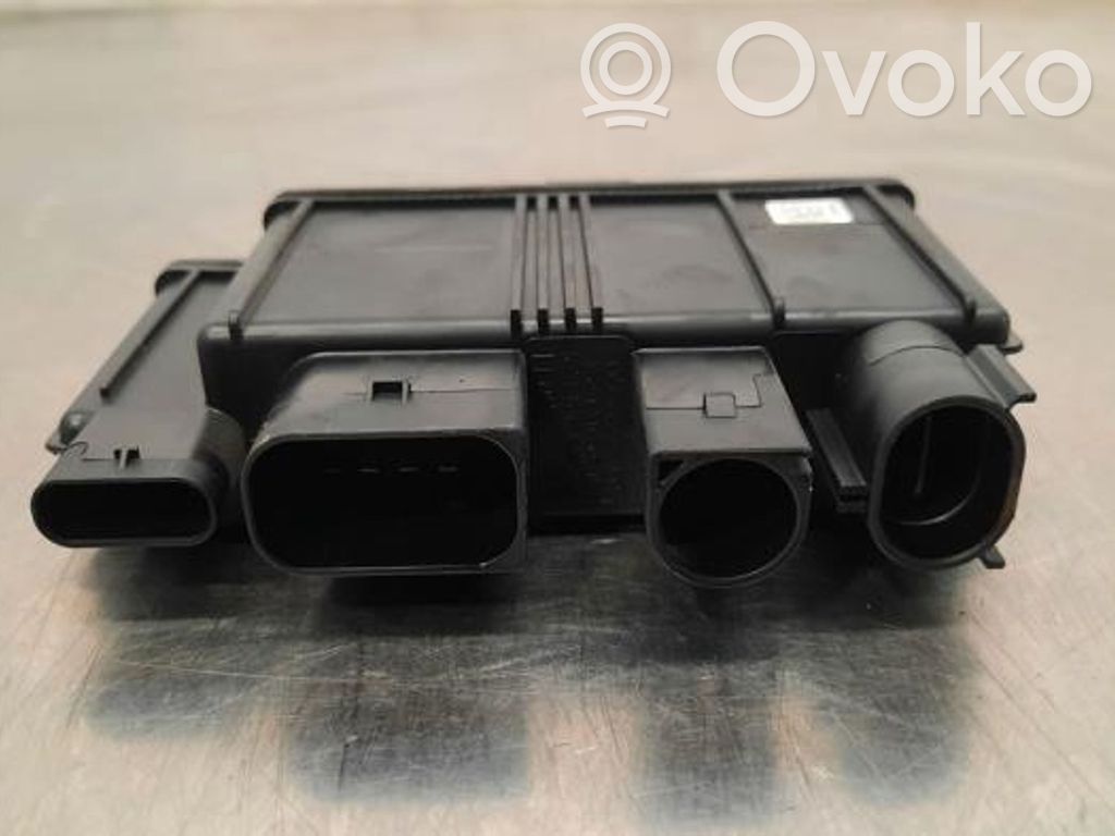 Mini Cooper Countryman F60 Antenna control unit 