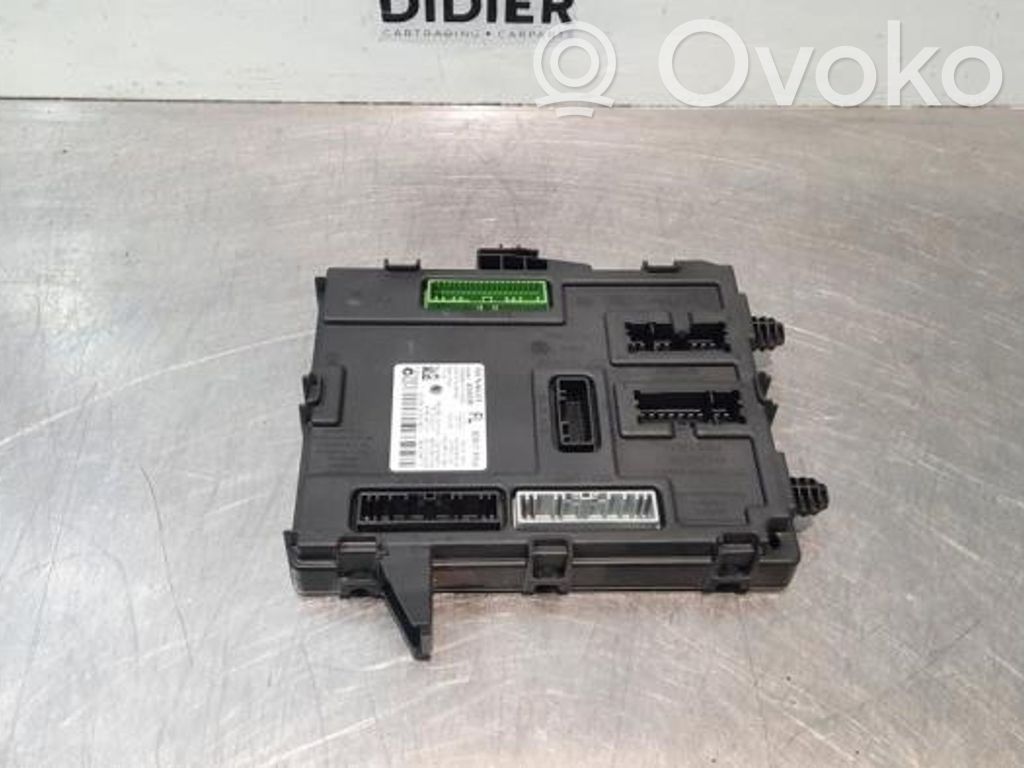 Unidad de control/módulo de carrocería central   284B14565R