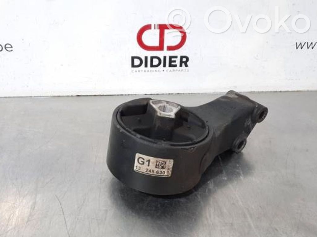Opel Zafira C Suport tampon motor 
