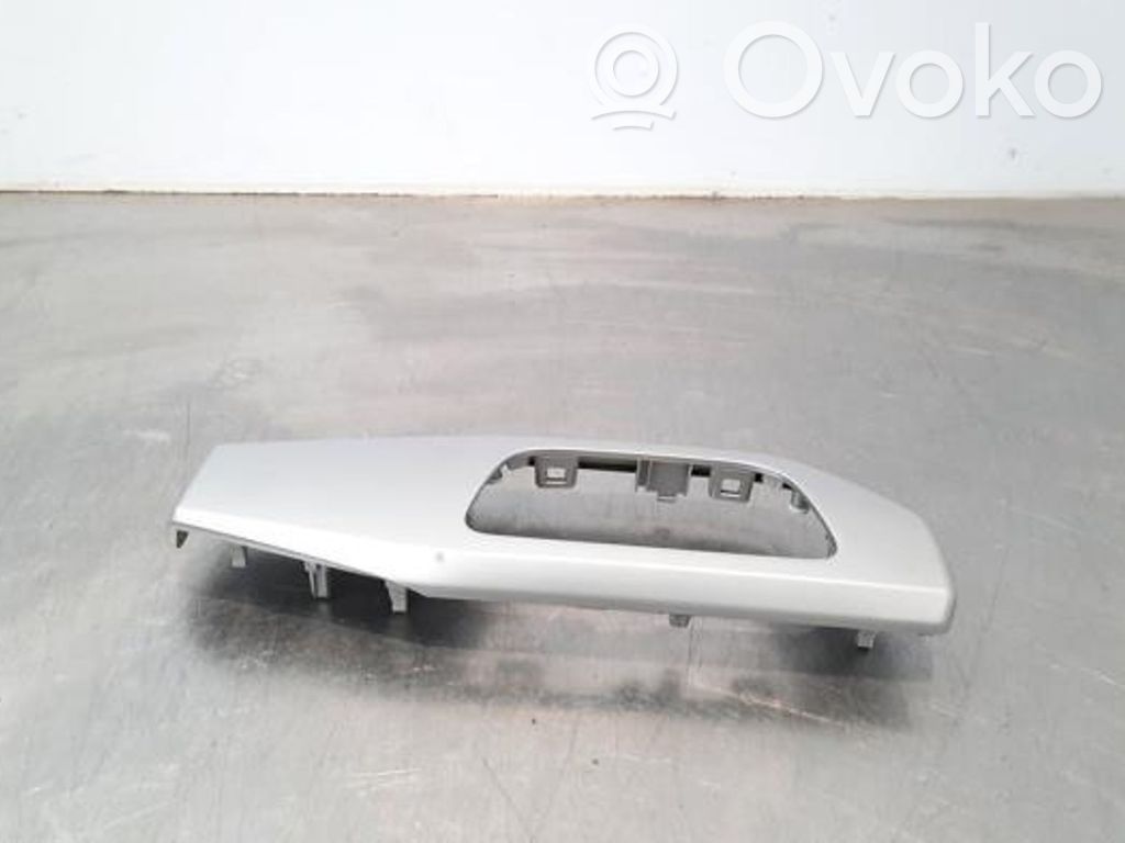 Audi A4 S4 B9 8W Verkleidung des Armaturenbretts 