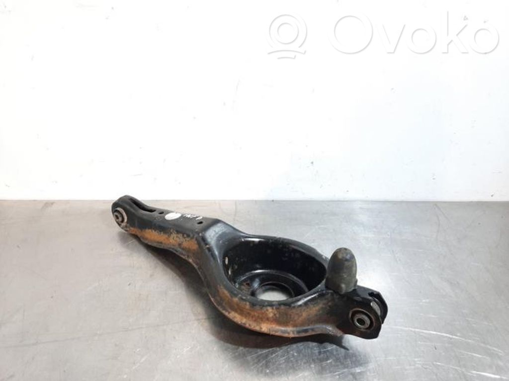 Ford C-MAX II Svira 
